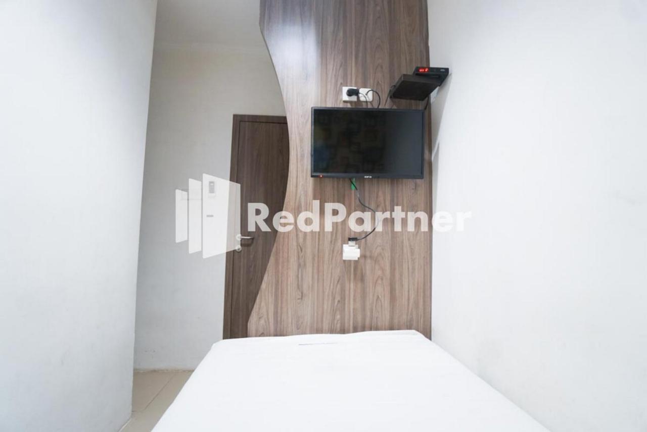 Eascot Hotel Mitra Reddoorz 雅加达 外观 照片