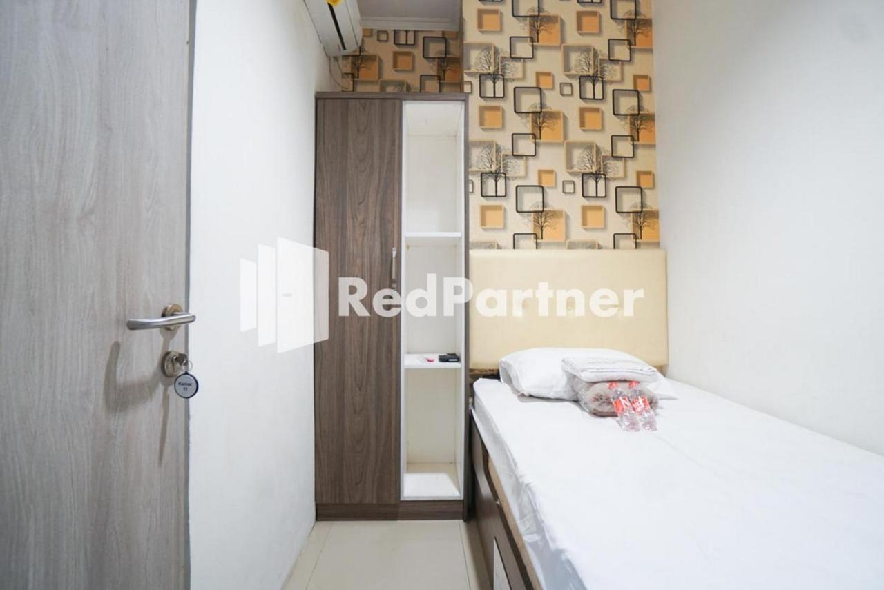 Eascot Hotel Mitra Reddoorz 雅加达 外观 照片